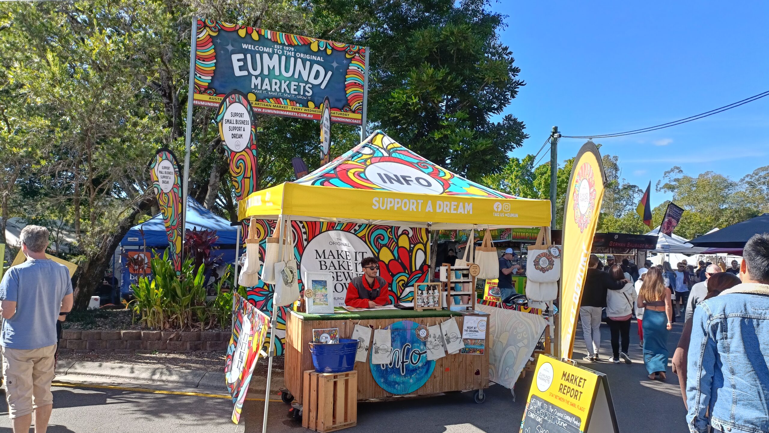 Eumundi Markets stalls on the Sunshine Coast - Sunshine Coast 3 day itinerary